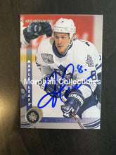 Load image into Gallery viewer, Todd Warner Autographed Cards 1997-98 Donruss #4 Card