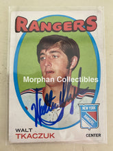 Load image into Gallery viewer, Walt Tkaczuk Signed Cards 1971-72 Opc Card