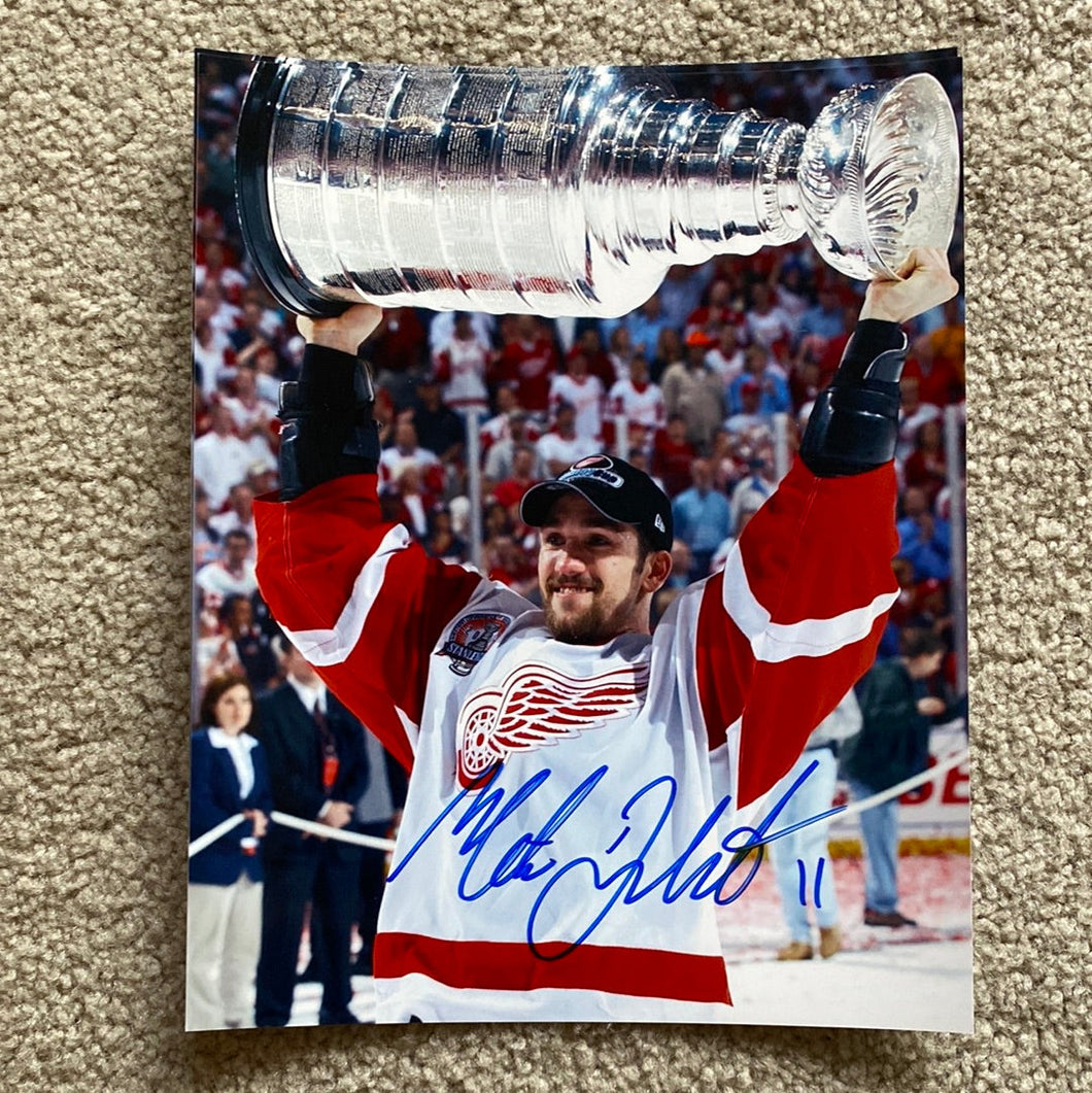 Matthieu Dandenault - Autographed 8X10 Photo Detroit Red Wings