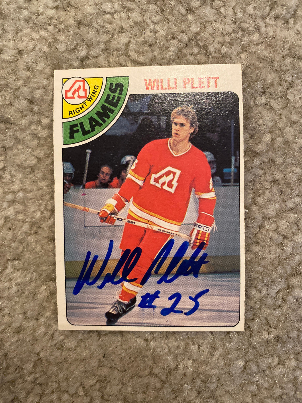 Willi Plett - Autographed Card 1978-79 Opc