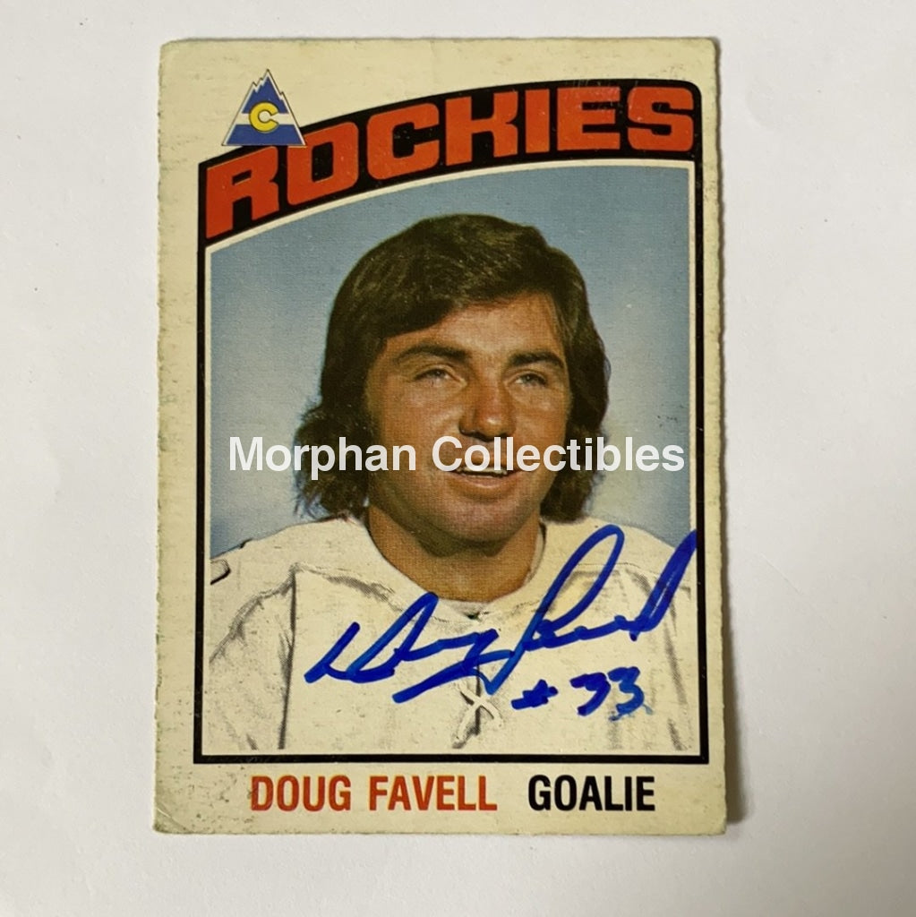 Doug Favell - Autographed Card 1976-77 Opc