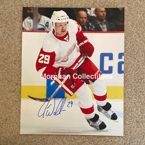 Jason Williams - Autographed 8X10 Photo Detroit Red Wings