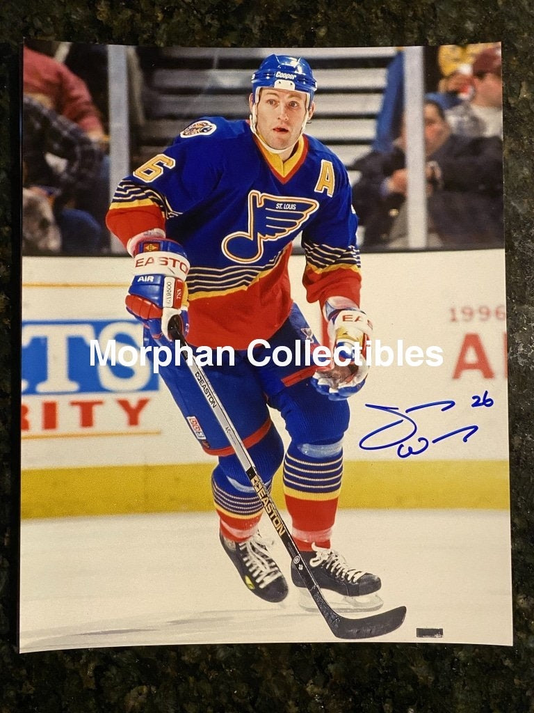 Jay Wells - Autographed 8X10 Photo St Louis Blues