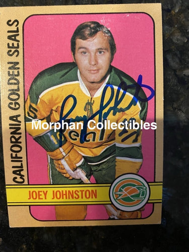 Joey Johnston - Autographed Card 1972-73 Topps #3