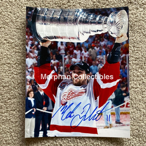 Matthieu Dandenault - Autographed 8X10 Photo Detroit Red Wings