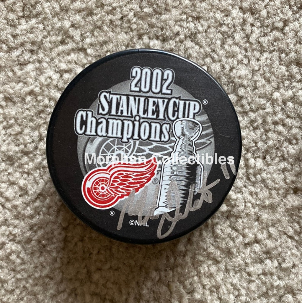 Matthieu Dandenault - Autographed Puck Detroit Red Wings