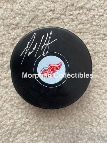 Pat Hughes - Autographed Puck Detroit Red Wings
