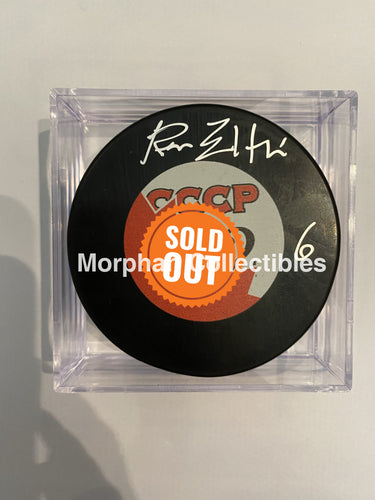 Ron Ellis - Autographed Puck Team Canada 1972