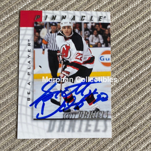Scott Daniels - Autographed Card 1997-98 Be A Player