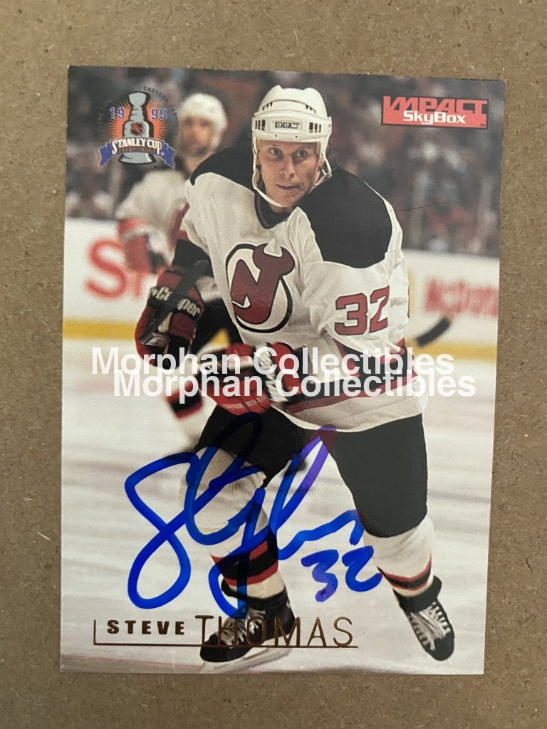 Steve Thomas - Autographed Card 1995-96 Skybox