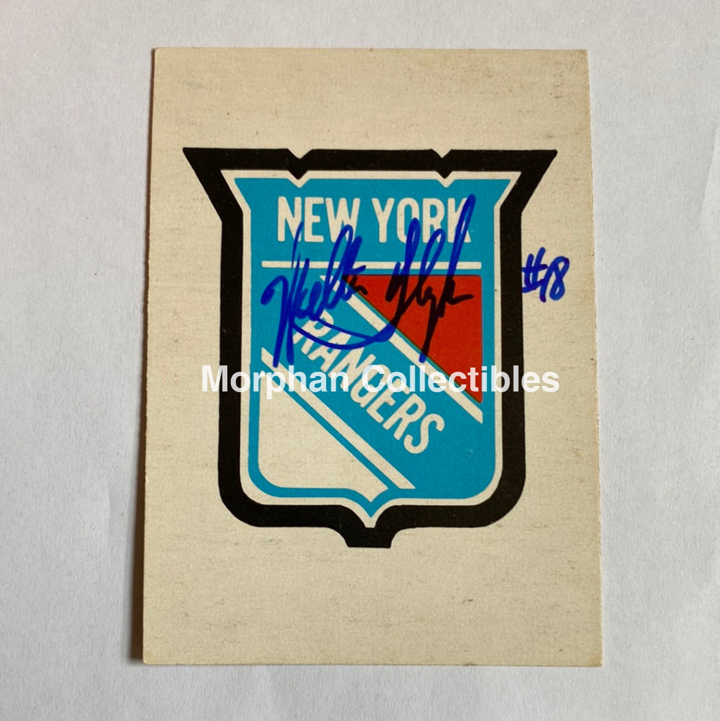 Walt Tkaczuk - Autographed Card 1977-78 Opc